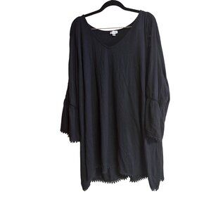Black Bell Sleeve Tunic Top With Crochet Trim & Button Details Avenue 30/32 Ligh